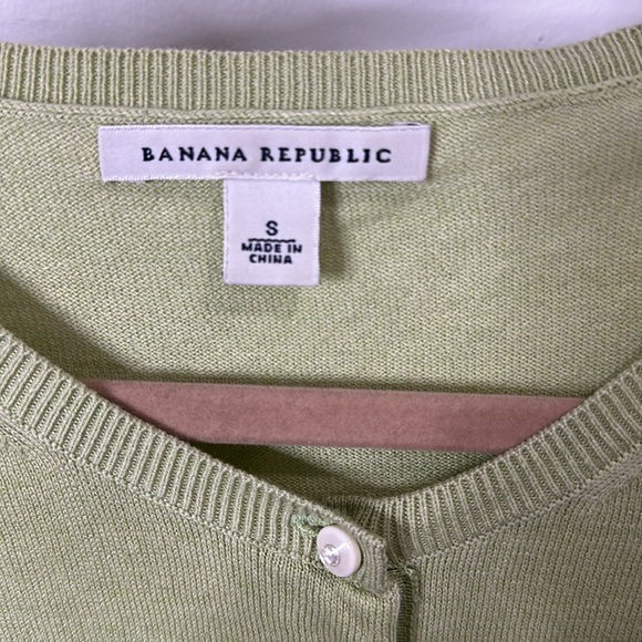 Banana republic cardigan - Picture 2 of 6